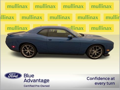 Used 2023 Dodge Challenger GT RWD image 2