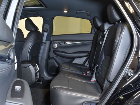 Certified 2025 INFINITI QX55 Essential image 28