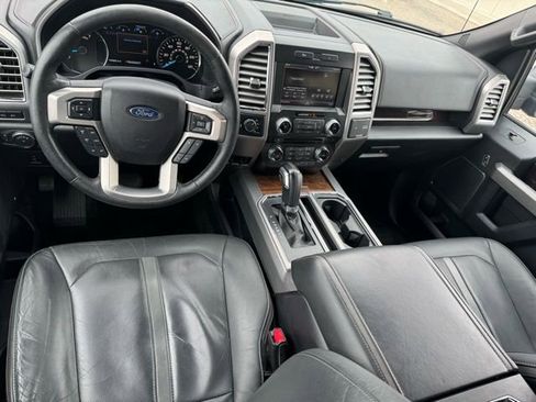 Used 2015 Ford F150 Platinum image 8