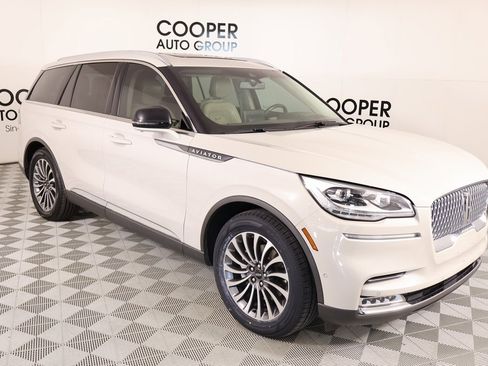Used 2020 Lincoln Aviator Reserve w/ Equipment Group 201A image 1