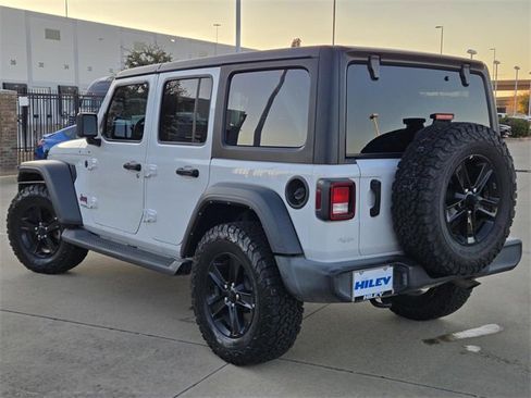 Used 2022 Jeep Wrangler Unlimited Sport image 4