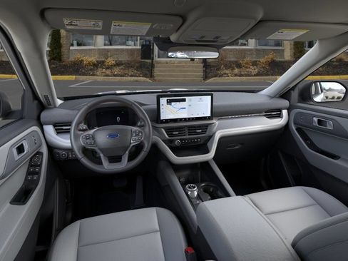 Used 2026 Ford Explorer Active w/ Active Comfort Package AWD/4WD image 11