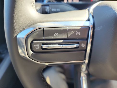 New 2025 GMC Canyon Elevation w/ Convenience Package image 19