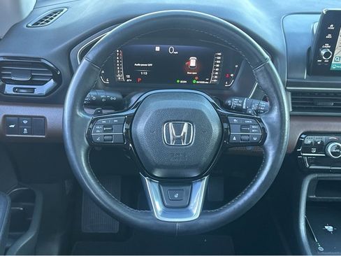 Used 2023 Honda Pilot Elite image 11