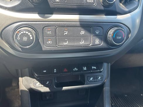 Used 2019 Chevrolet Colorado LT w/ LT Convenience Package AWD/4WD image 27