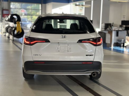 Used 2024 Honda HR-V Sport image 6