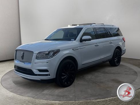 Used 2020 Lincoln Navigator L Reserve w/ Equipment Group 208A Reserve AWD/4WD image 3