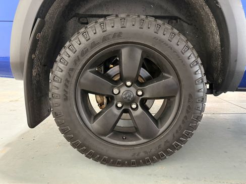 Used 2019 RAM 1500 Warlock AWD/4WD image 10