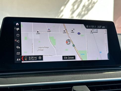 Used 2019 BMW 530i w/ Luxury Package RWD image 20