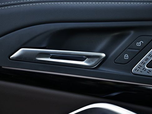 Used 2025 BMW X1 xDrive28i w/ Technology Package image 17