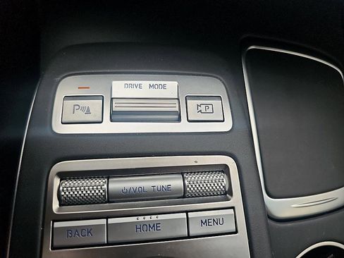 Used 2025 Genesis GV70 3.5T Sport w/ Sport Advanced Package image 21