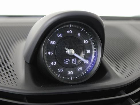 Used 2023 Porsche Taycan GTS image 28