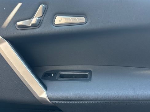 Certified 2024 BMW iX xDrive50 w/ Premium Package AWD/4WD image 21