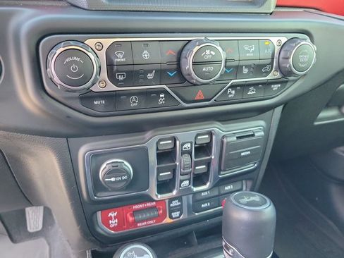 Used 2023 Jeep Wrangler Unlimited Rubicon w/ Xtreme 35 Tire Package image 23