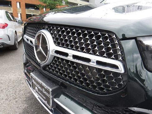 Used 2024 Mercedes-Benz GLE 350 4MATIC image 25