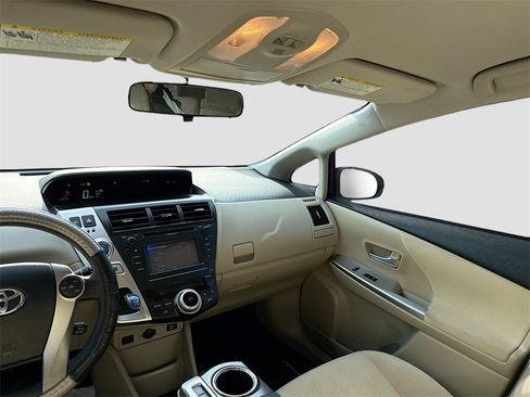 Used 2012 Toyota Prius V Two image 27