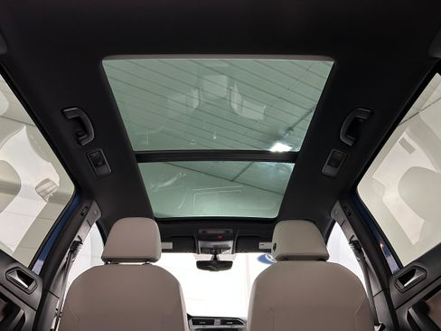 Used 2019 Volkswagen Tiguan SEL R-Line AWD/4WD image 26