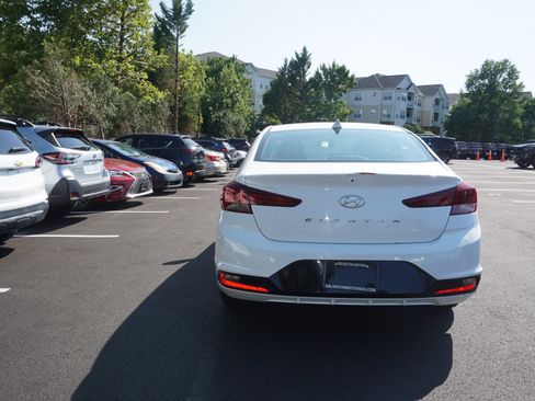 Used 2020 Hyundai Elantra SEL w/ Cargo Package (C1) FWD image 5