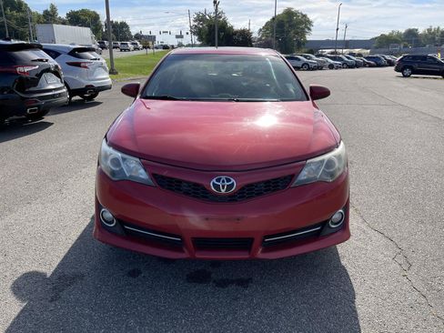Used 2012 Toyota Camry SE FWD image 15