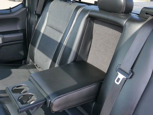 Used 2015 Ford F150 Lariat image 31