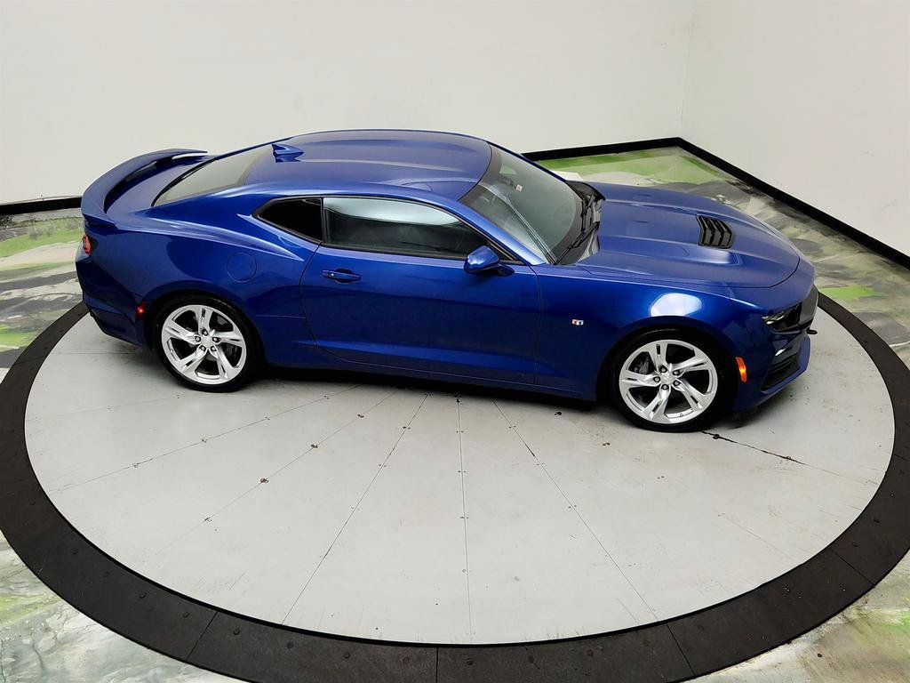 Used 2019 Chevrolet Camaro SS RWD image 32