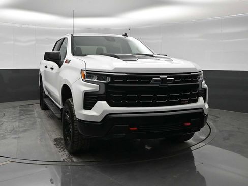 Used 2024 Chevrolet Silverado 1500 LT Trail Boss w/ Protection Package AWD/4WD image 2