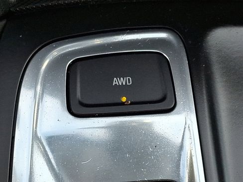 Used 2024 Chevrolet Equinox LS w/ LS Convenience Package image 24