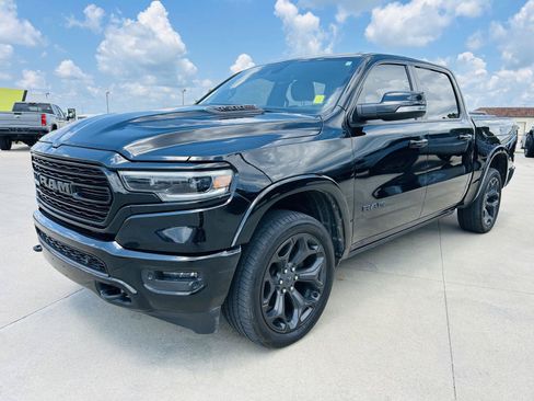 Used 2020 RAM 1500 Limited w/ Black Appearance Package AWD/4WD image 37