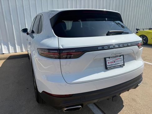 Used 2019 Porsche Cayenne AWD/4WD image 5
