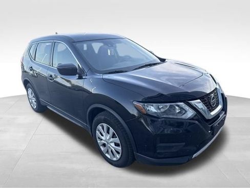 Used 2020 Nissan Rogue S FWD image 3