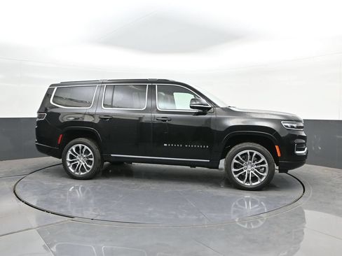 Used 2023 Jeep Grand Wagoneer Series II w/ Flexible Seating Group AWD/4WD image 8