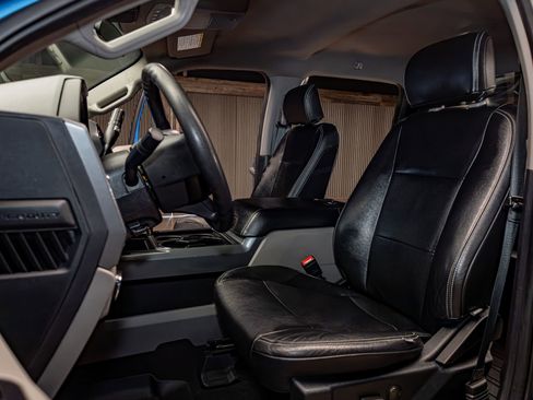 Used 2021 Ford F250 XLT w/ XLT Value Package image 19