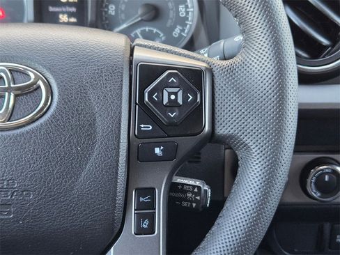 Used 2021 Toyota Tacoma TRD Off-Road image 20