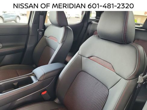 New 2026 Nissan Kicks SR FWD image 11