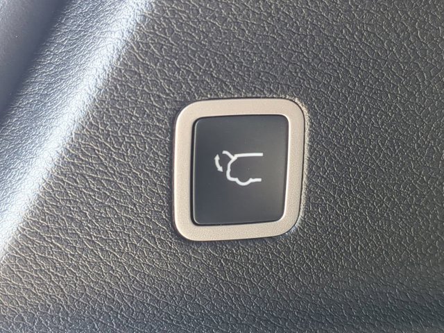 New 2026 Chrysler Pacifica Select FWD image 15