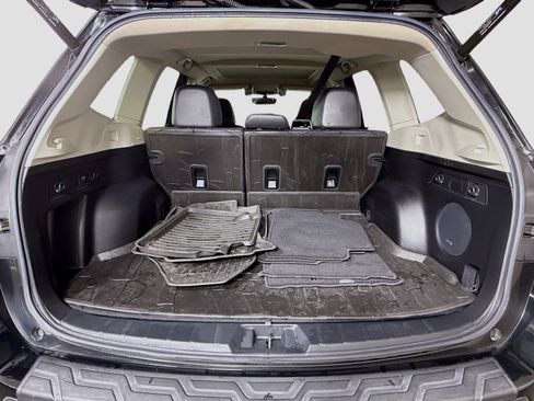 Used 2019 Subaru Forester Limited w/ Popular Package #3 image 35