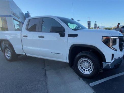 Used 2023 GMC Sierra 1500 Pro image 2