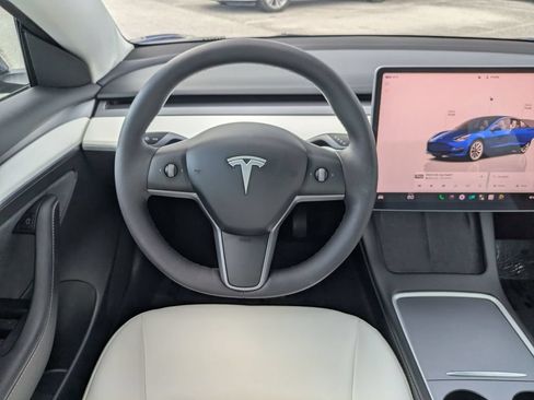 Used 2023 Tesla Model 3 Standard Range RWD image 10