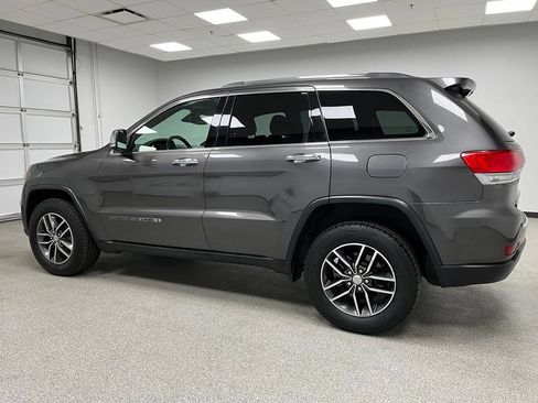 Used 2018 Jeep Grand Cherokee Limited AWD/4WD image 7