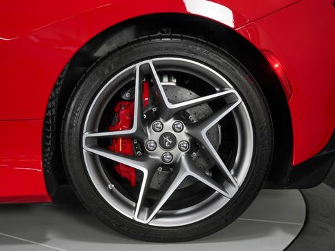 Used 2022 Ferrari F8 Tributo image 21