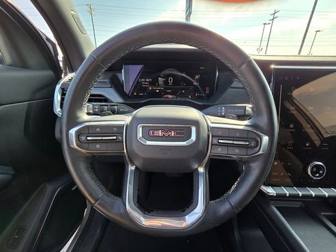 Used 2025 GMC Acadia Elevation image 14