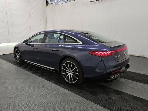 Used 2023 Mercedes-Benz EQS 580 4MATIC Sedan w/ Manufactur Interior Package image 4
