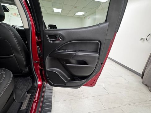 Used 2019 GMC Canyon Denali image 16