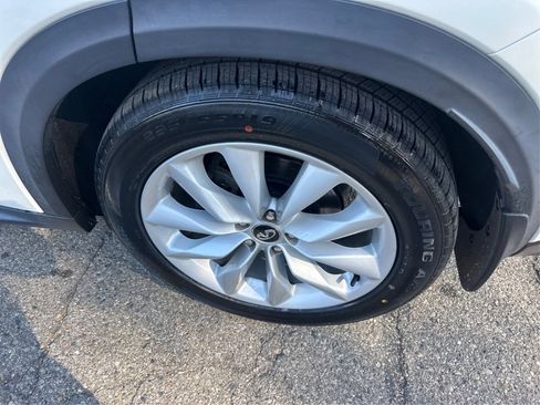 Used 2019 INFINITI QX50 Essential w/ Premium Heat Package image 22