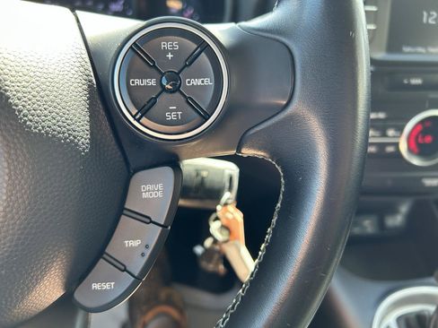 Used 2017 Kia Soul + w/ Designer's Package FWD image 19