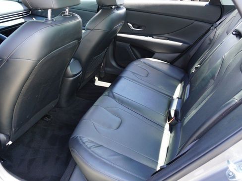 Used 2023 Hyundai Elantra Limited w/ Cargo Package FWD image 31