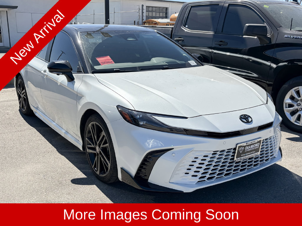 Used 2025 Toyota Camry XSE w/ Premium Plus Package FWD image 1