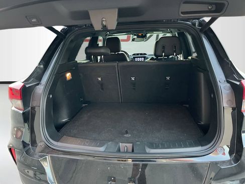 Used 2023 Chevrolet TrailBlazer RS w/ Sun and Liftgate Package FWD image 25