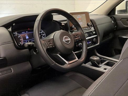 Certified 2024 Nissan Pathfinder SV image 10