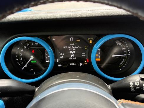 Used 2022 Jeep Wrangler Unlimited Sahara AWD/4WD image 23